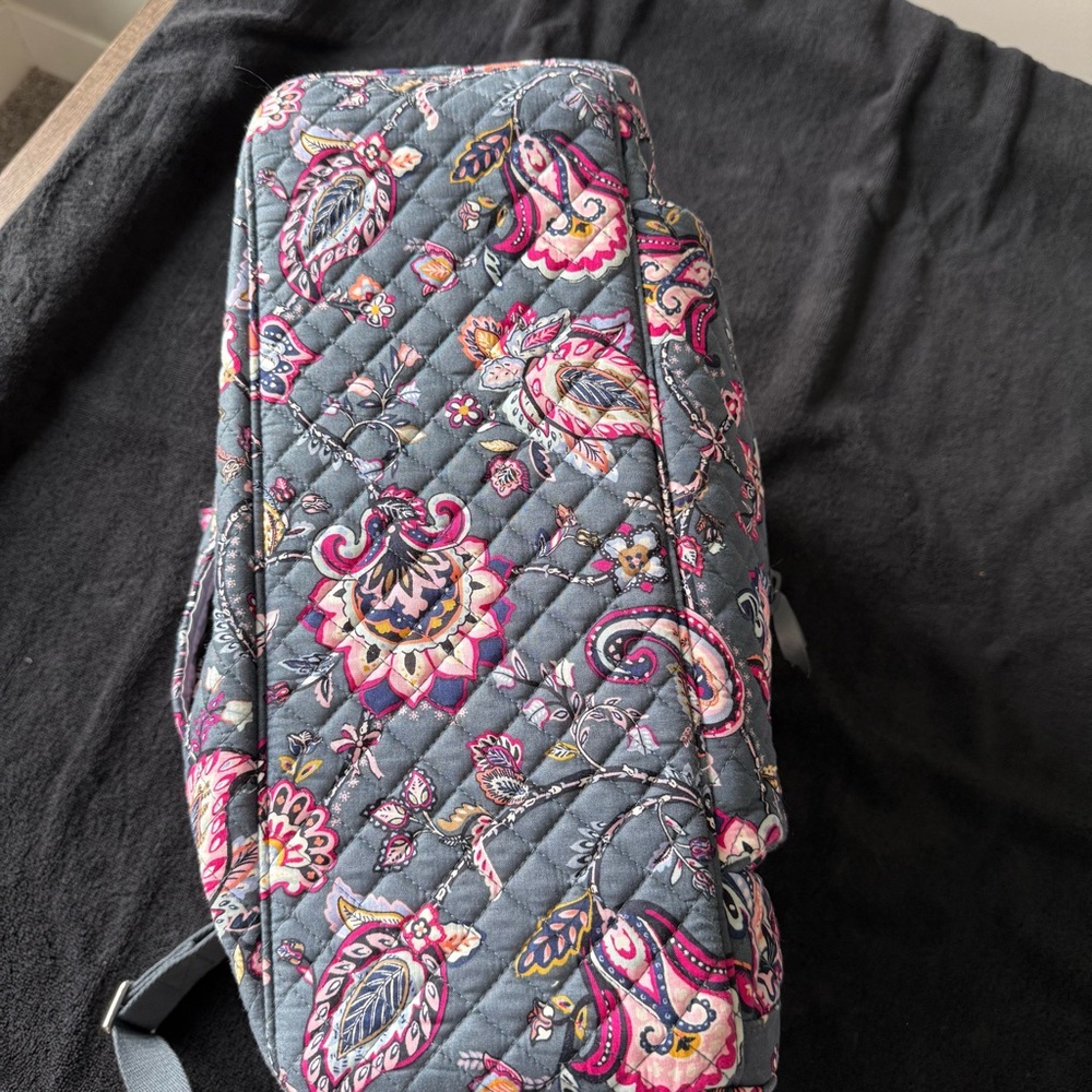 Floral Quilted Women's Bag - Gray and Pink - Picture 8 of 10